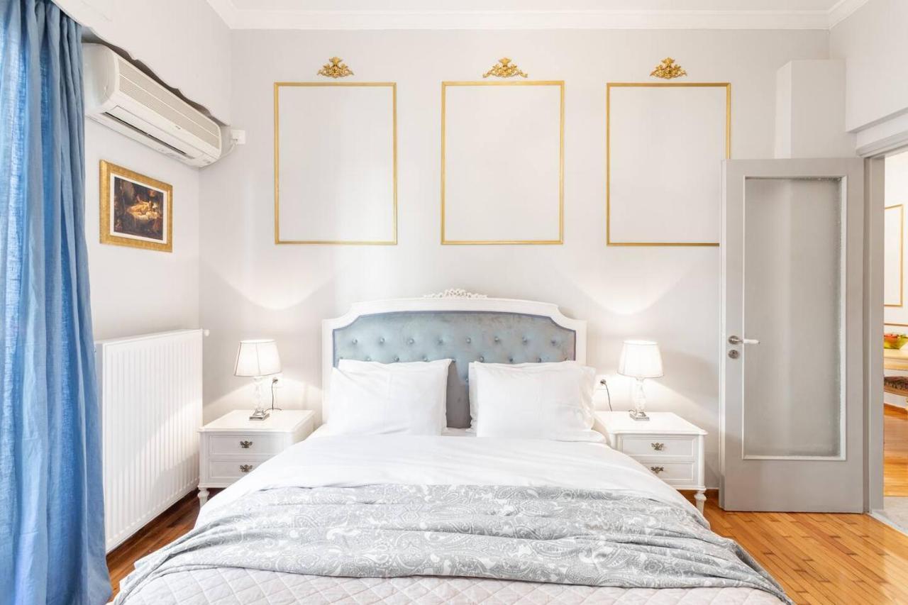 Charming Mini-Palace In Colorful Exarhia Area Apartamento Atenas Exterior foto